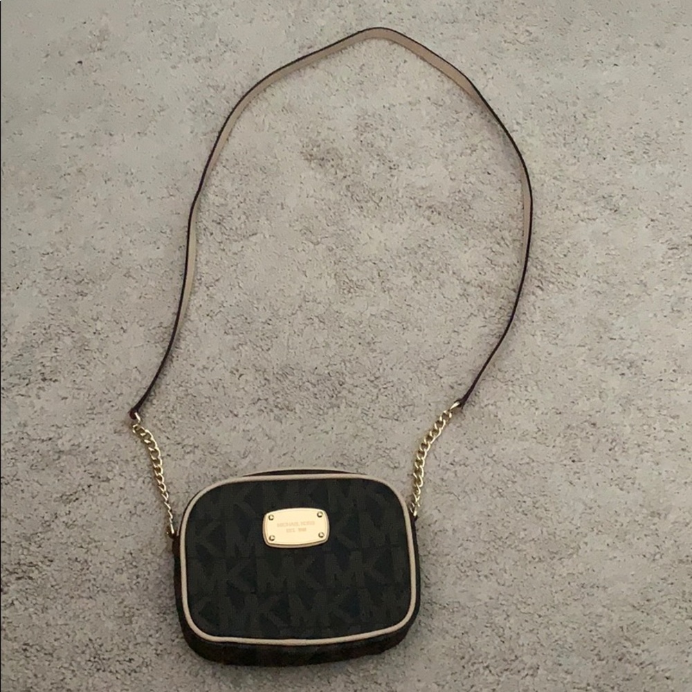 Micheal Kors Crossbody
